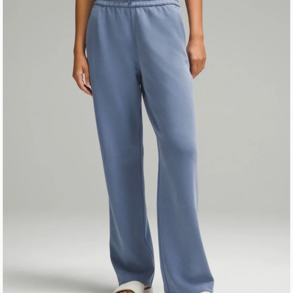 lululemon athletica Wide-Leg Sweatpants in Dusty Blue Softstreme Highrise